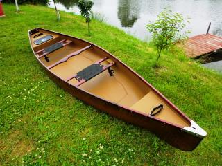 Moto 390  kanoe pre 2-3 osoby s možnosťou elektoromotora vyhotovenie: borovica