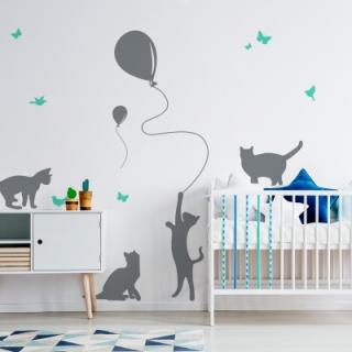 Nástenná samolepka - tieňové obrázky - mačky s balónmi barva doplňky: mätová, barva kočky: sivá