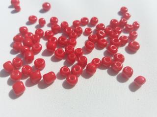 Korálik sklenený  červený  - 4 mm - balík